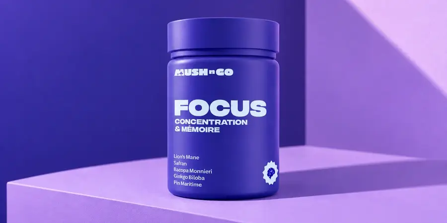 Bote de Focus de Mush N Go sobre un pedestal violeta